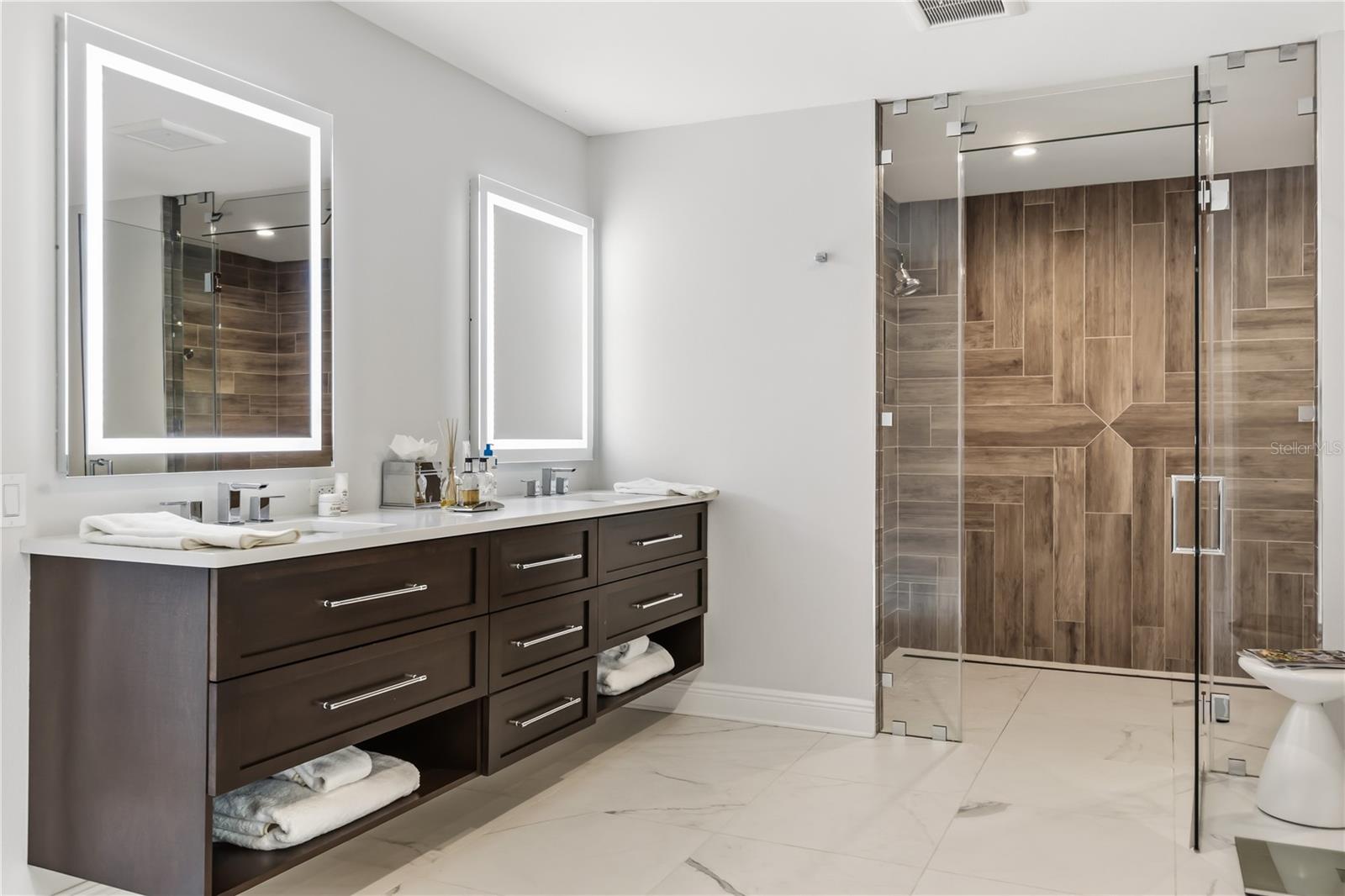 PARK GROVE W/125 LOT 10 BLK D - Residential