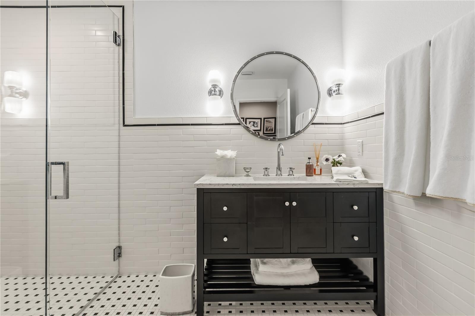 PARK GROVE W/125 LOT 10 BLK D - Residential