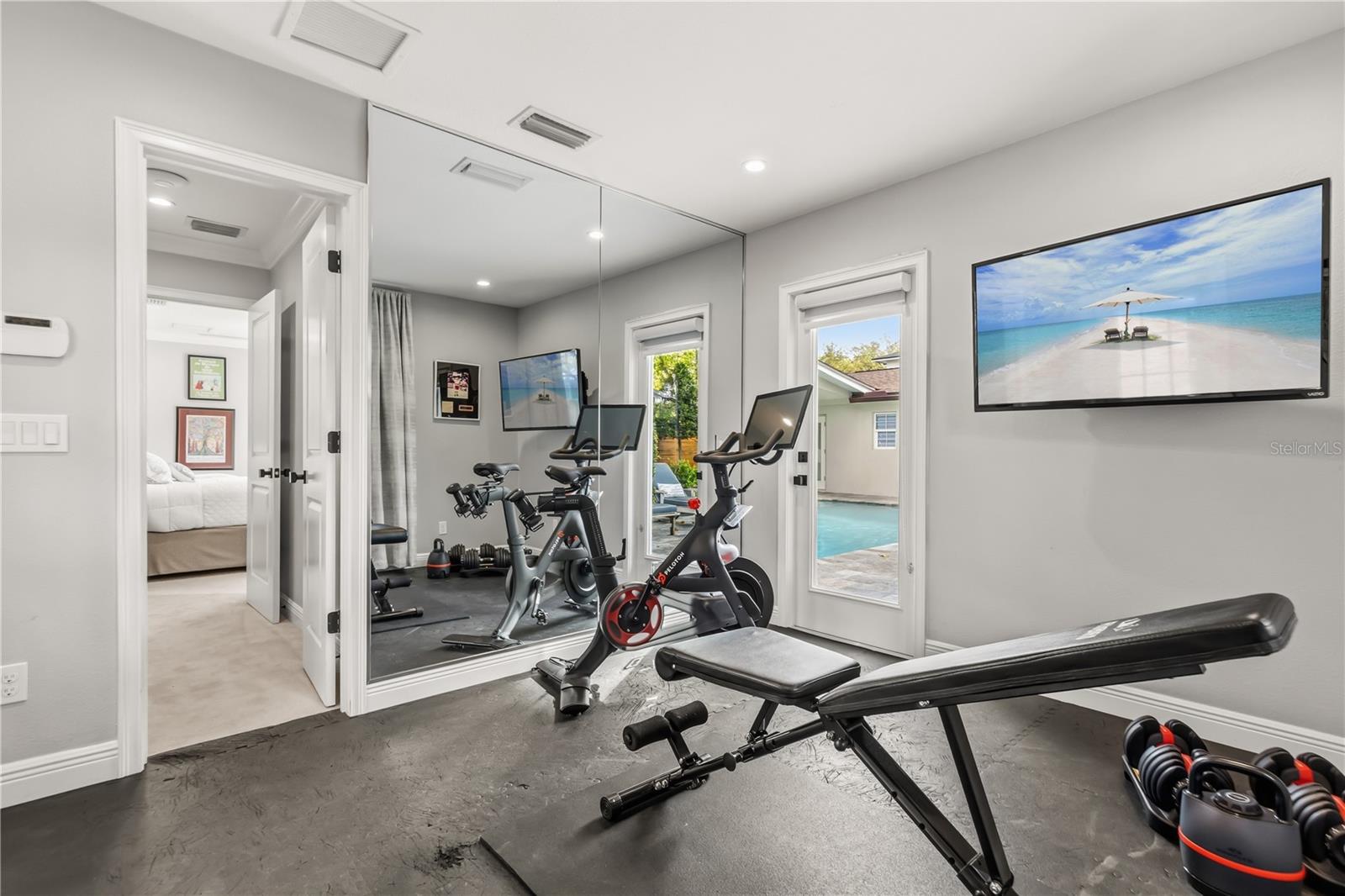 PARK GROVE W/125 LOT 10 BLK D - Residential