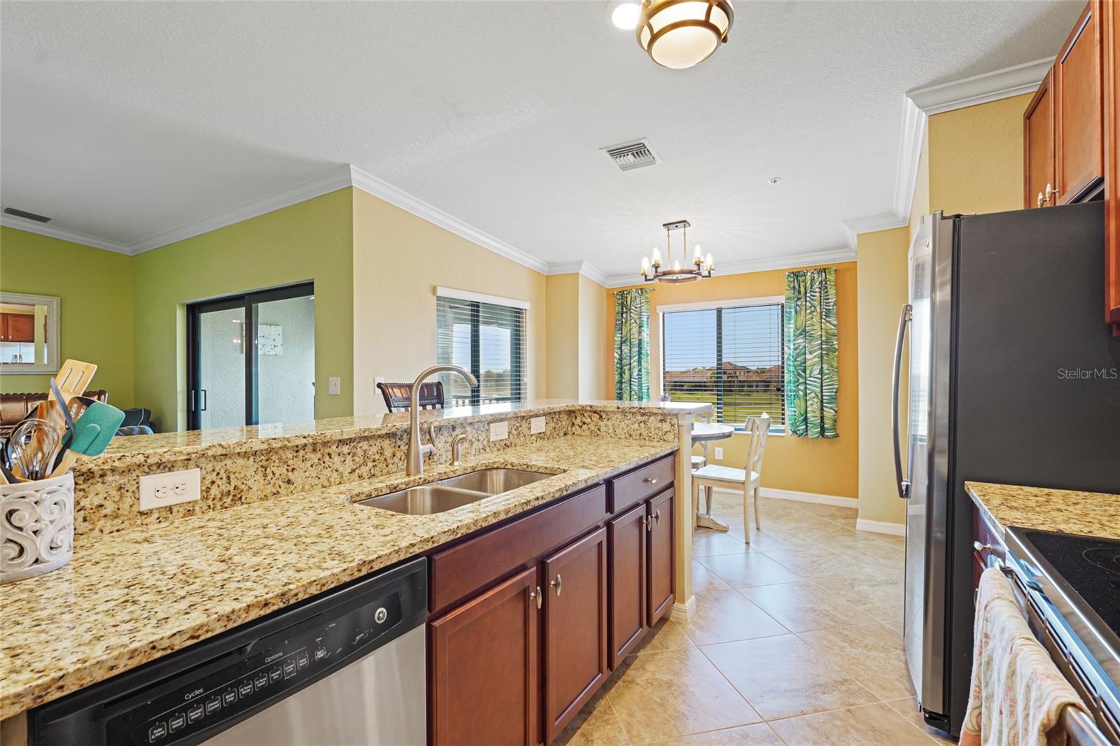 LAKEWOOD NATIONAL - Residential