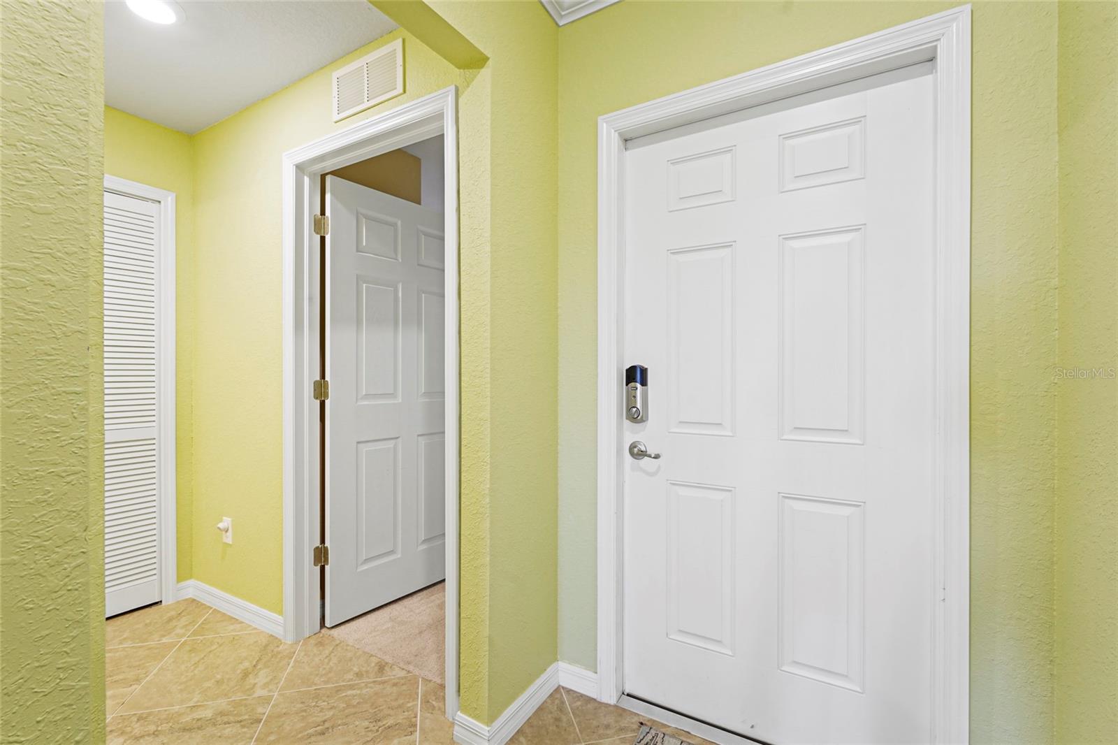 LAKEWOOD NATIONAL - Residential