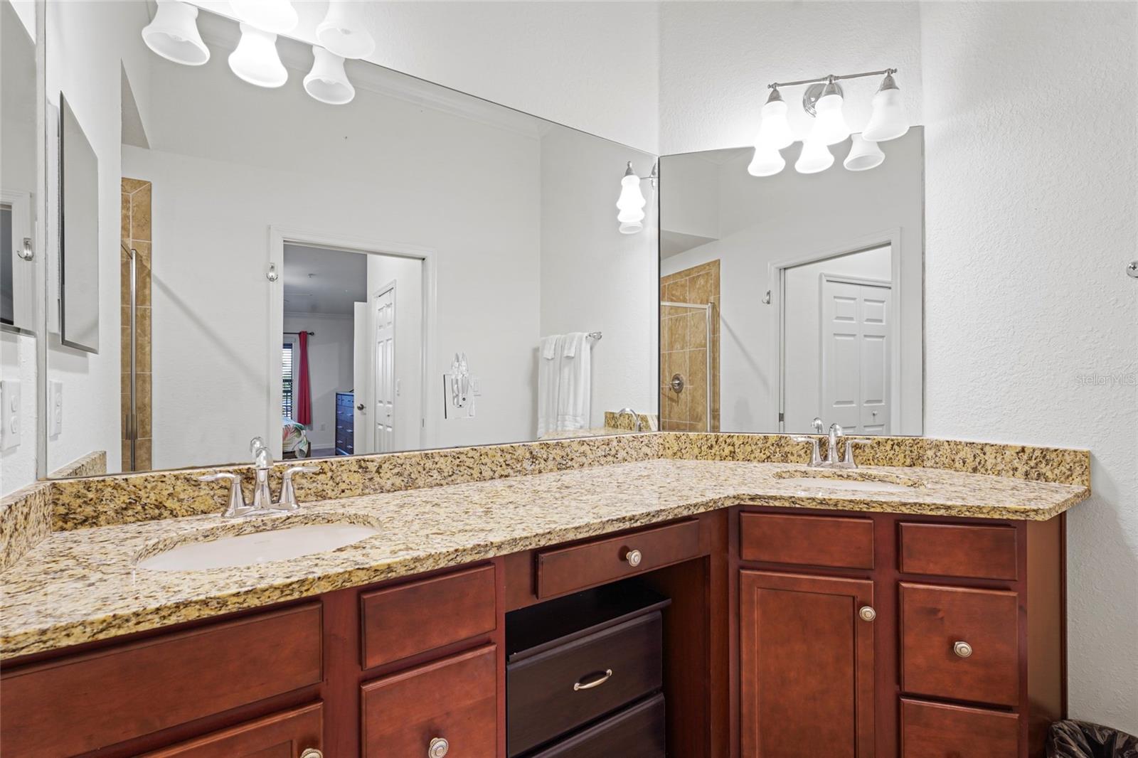 LAKEWOOD NATIONAL - Residential