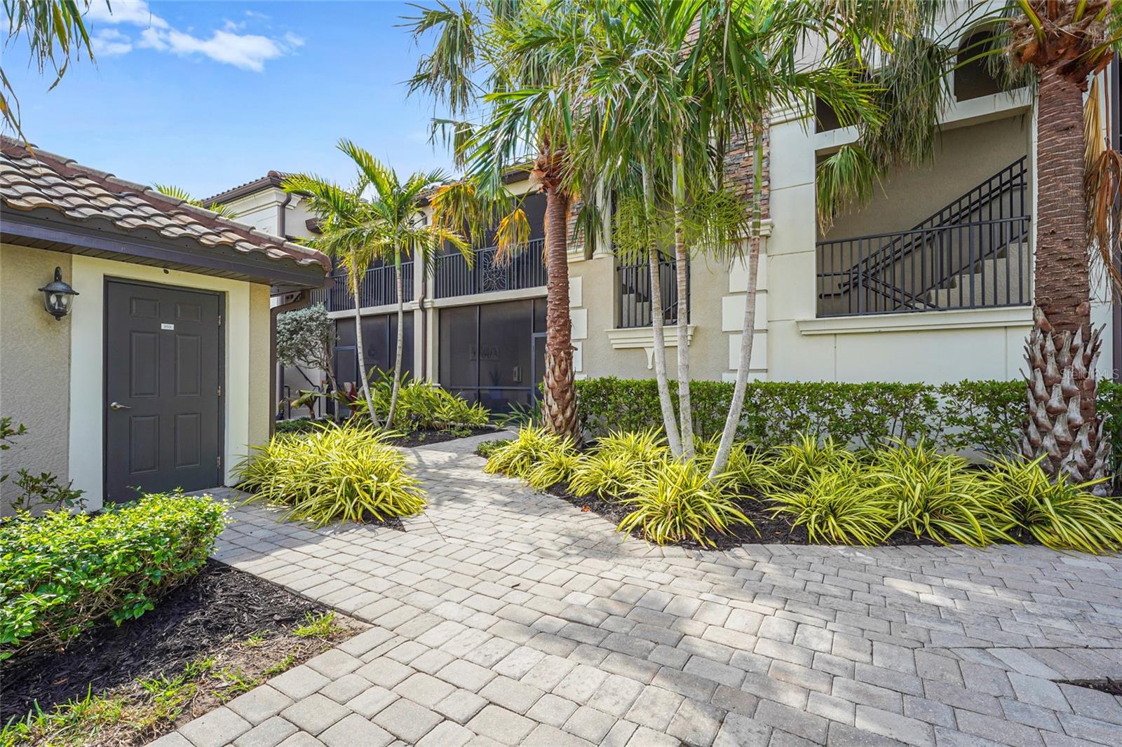 LAKEWOOD NATIONAL - Residential