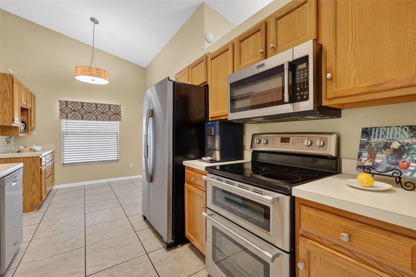 PLANTATION AT LEESBURG GREENTREE - Residential