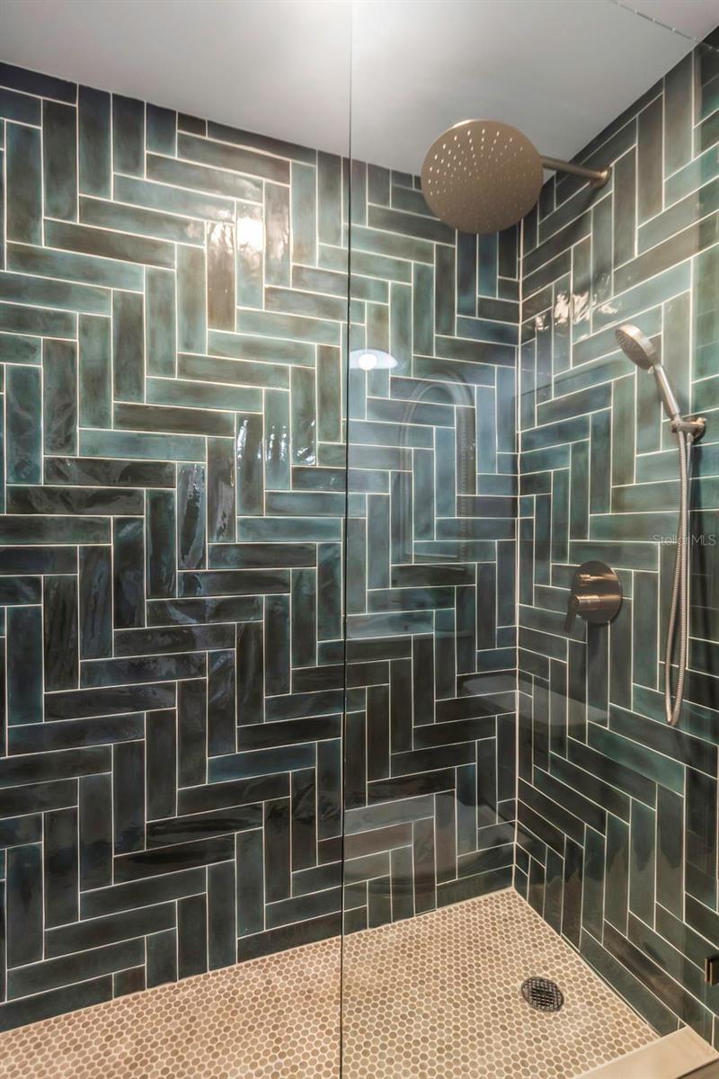 FLAMINGO CAY FIRST UNIT - Residential