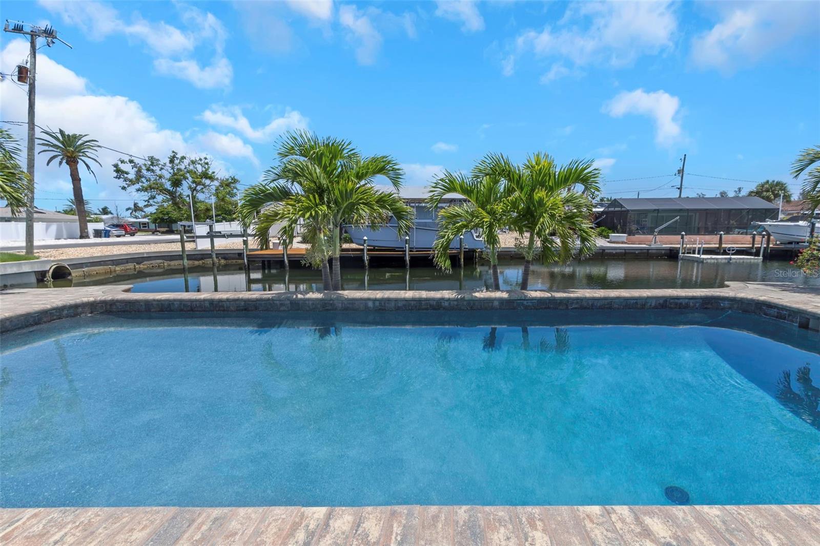 FLAMINGO CAY FIRST UNIT - Residential