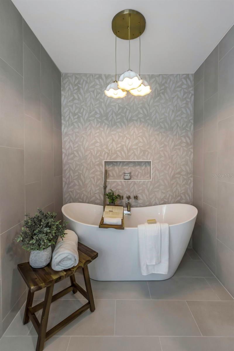 FLAMINGO CAY FIRST UNIT - Residential