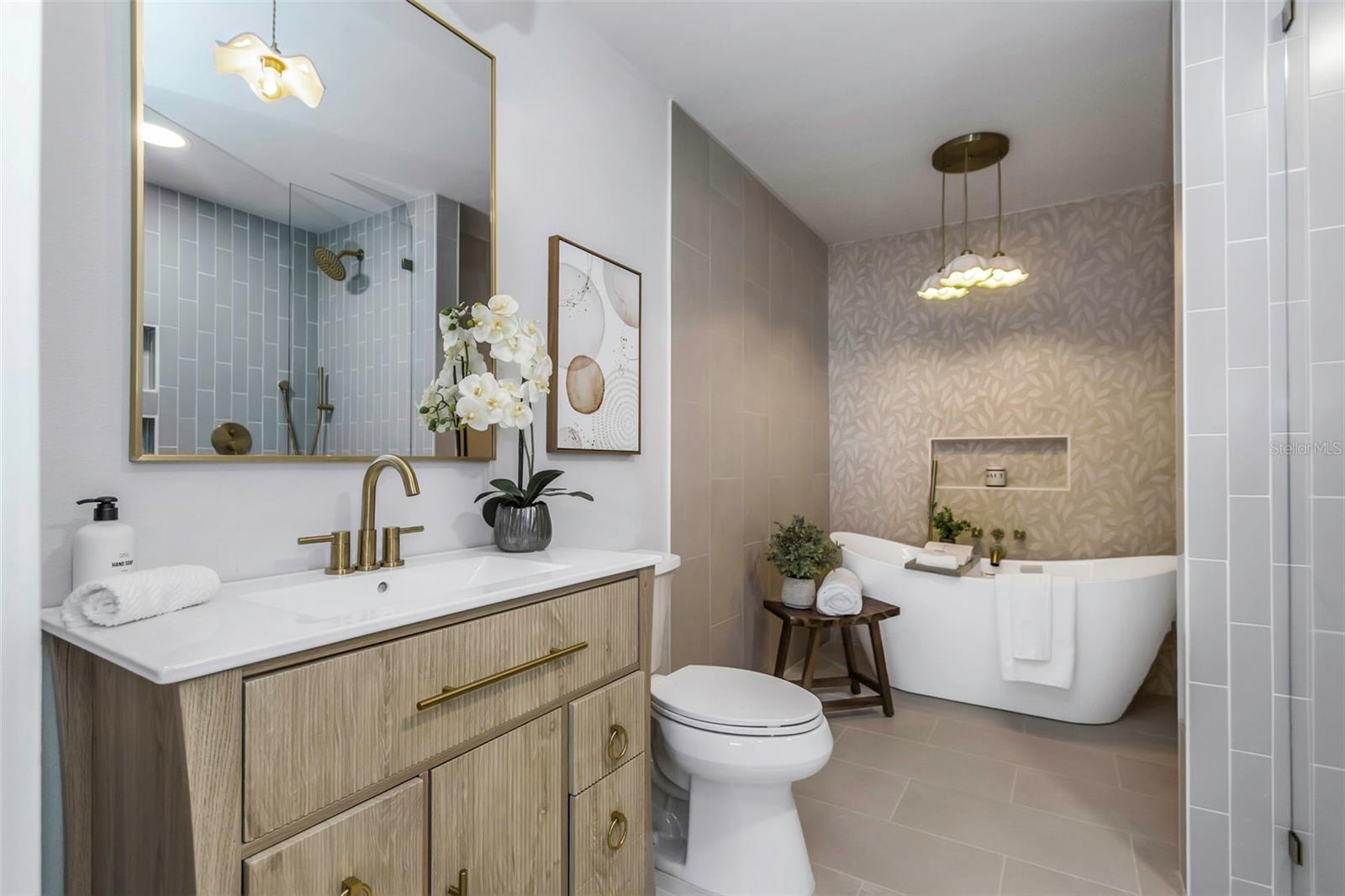 FLAMINGO CAY FIRST UNIT - Residential