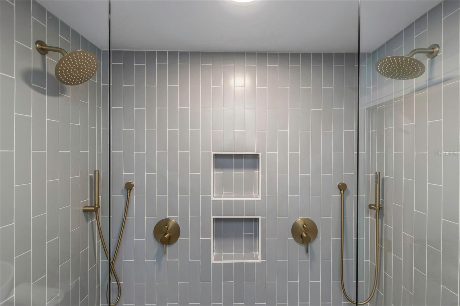 FLAMINGO CAY FIRST UNIT - Residential