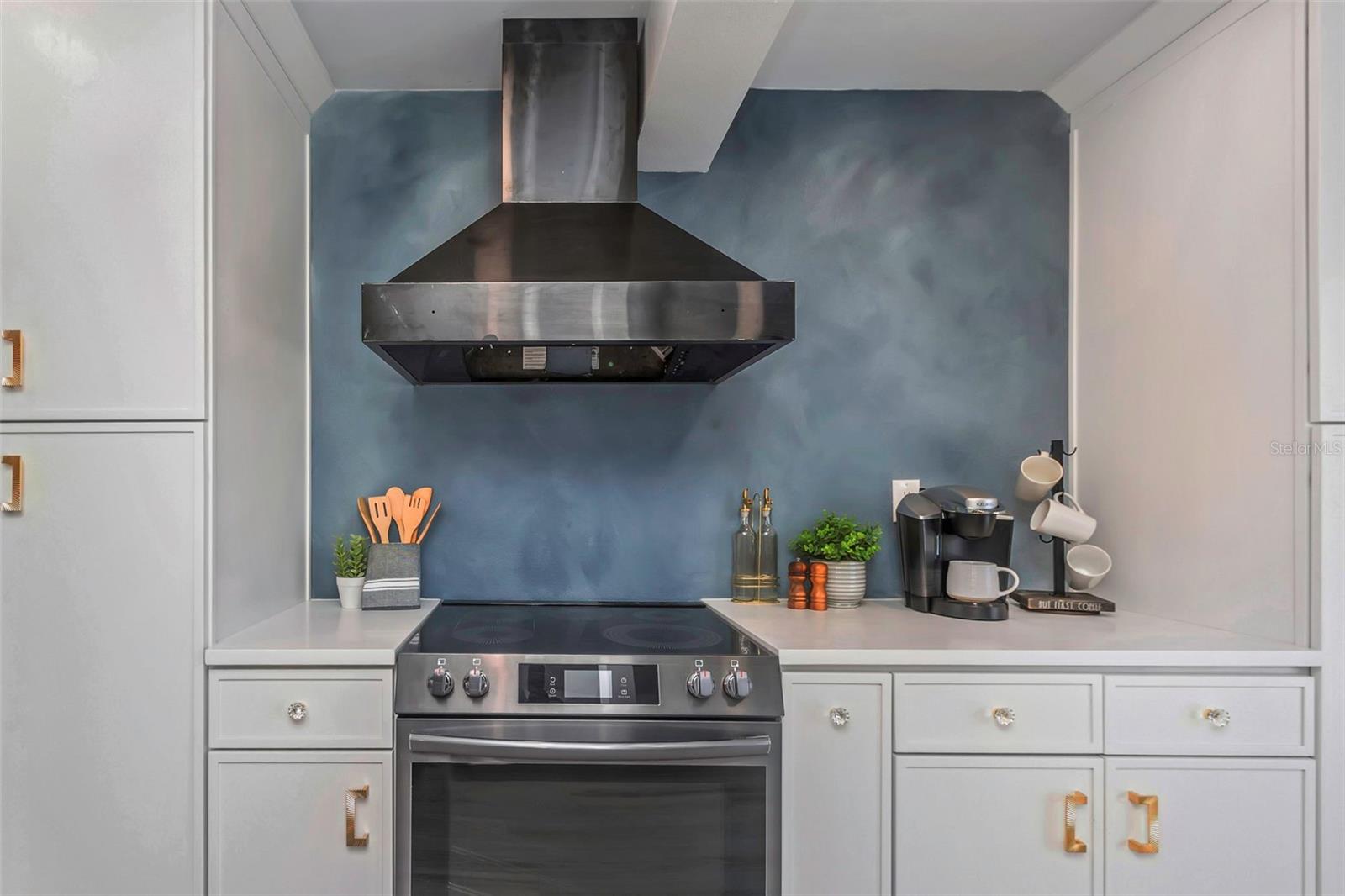 FLAMINGO CAY FIRST UNIT - Residential