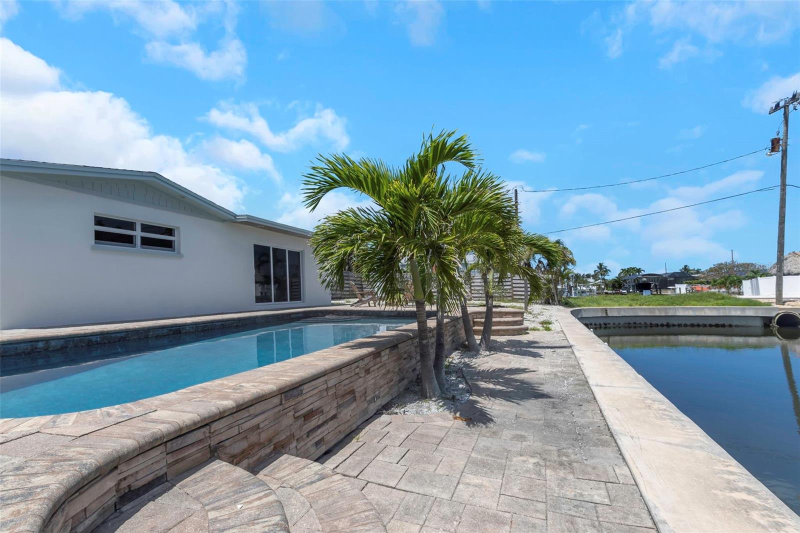 FLAMINGO CAY FIRST UNIT - Residential