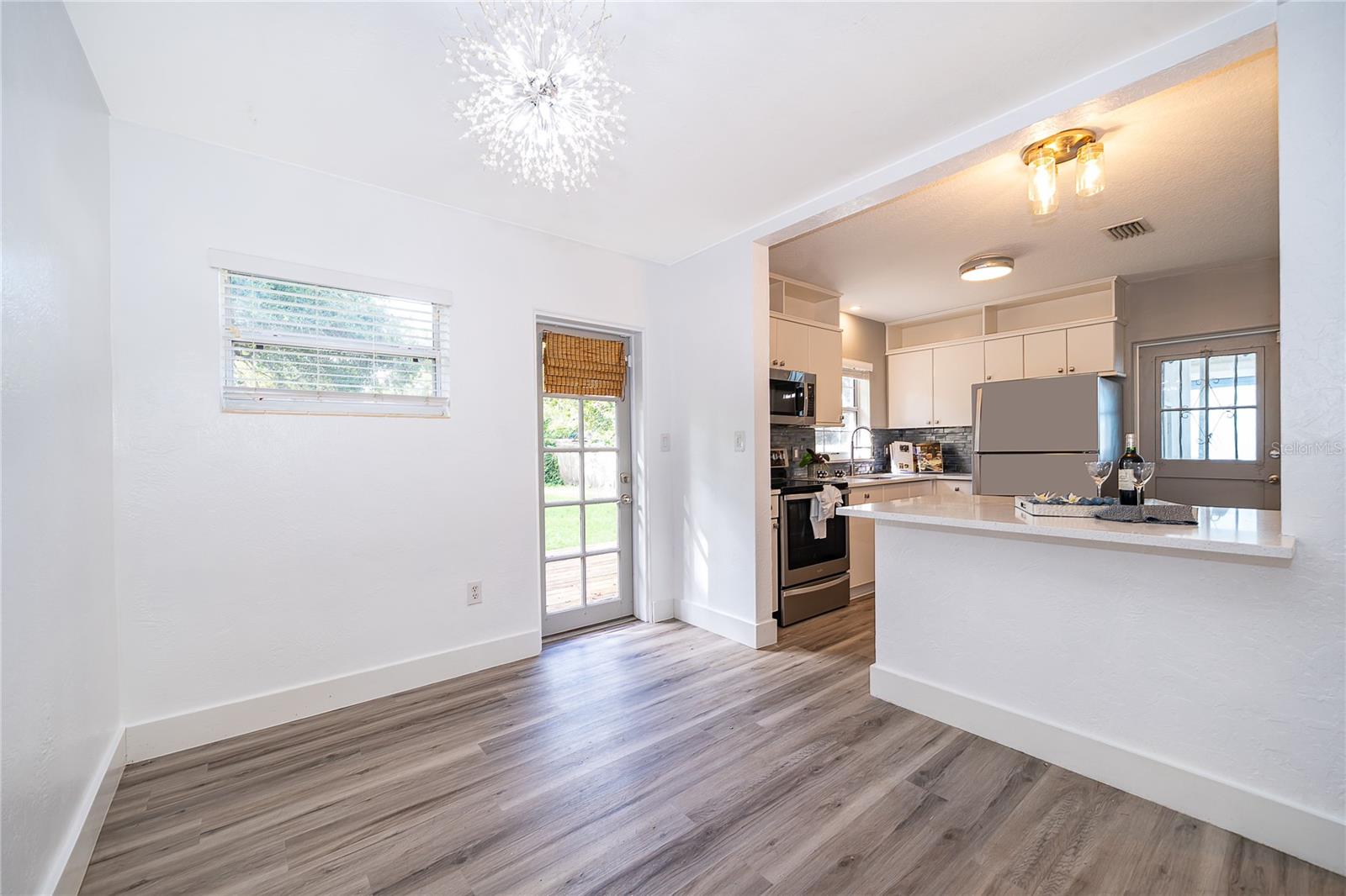 SUNSHINE GARDENS 2ND ADD - Residential Lease