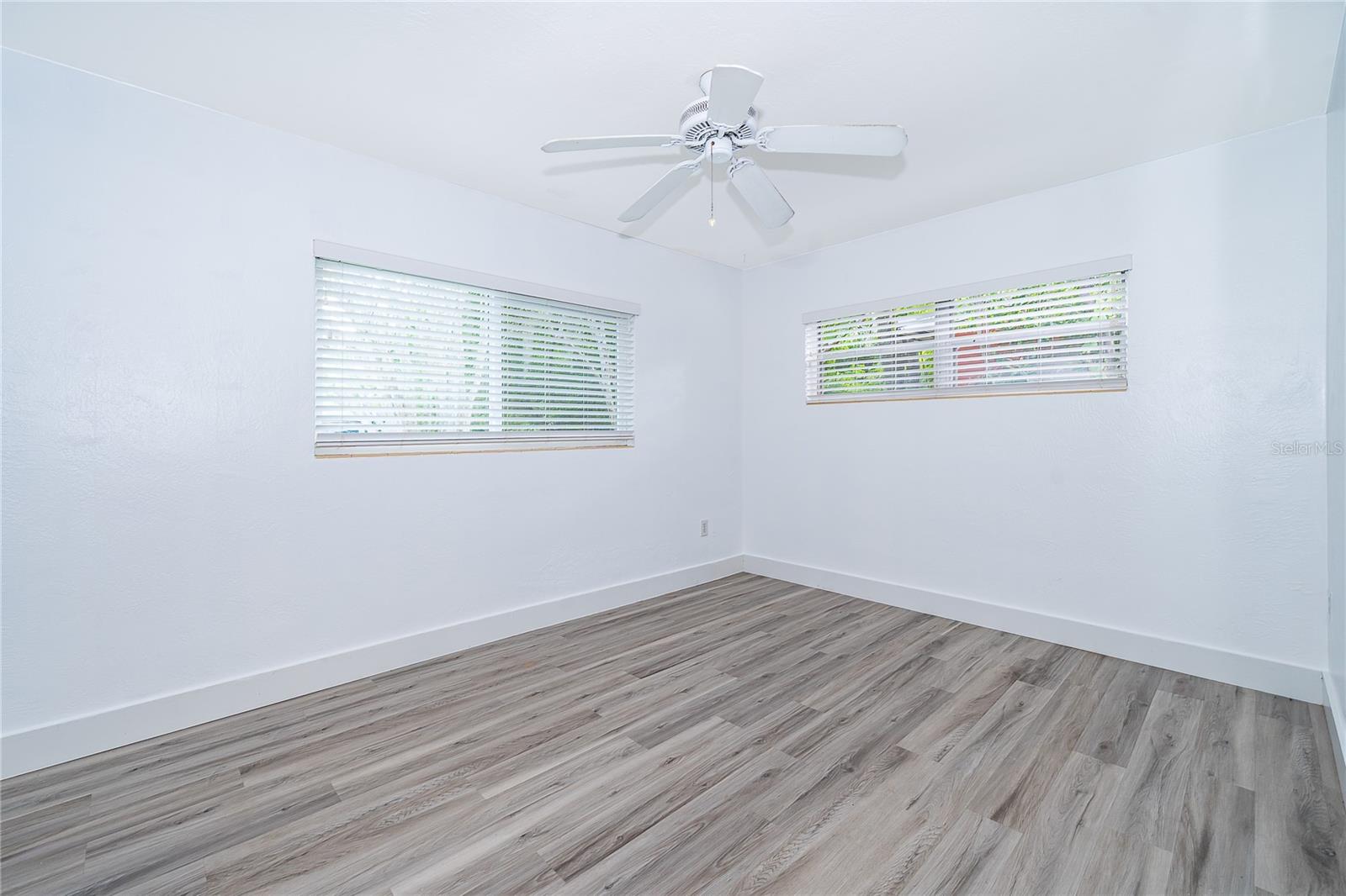 SUNSHINE GARDENS 2ND ADD - Residential Lease