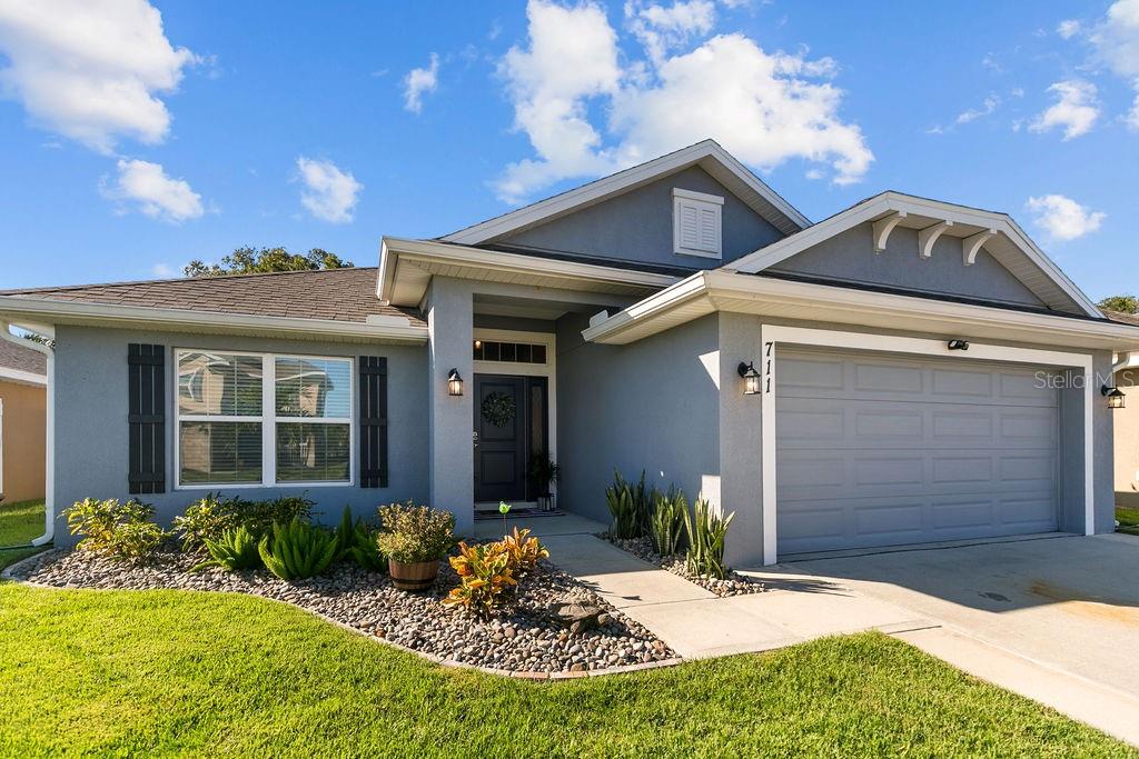 711 TUPELO CIRCLE