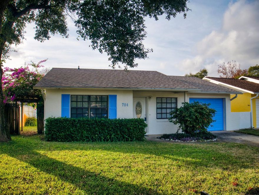 COME BY AND SEE THIS CUTE AND ADDORABLE 2 BEDROOM 2 BATH HOME WITH A 1 CAR GARAGE LOCATED IN PELICAN COVE WEST. JUST MINUTES TO SHOPPING AS WELL AS ONE OF FLORIDAS FINEST BEACH AND JUST A SHORT DRIVE TO SOME OF THE BEST FISHING THAT THE INTERCOASTAL WATERWAY HAS TO OFFER. THIS HOME HAS A BRAND NEW ROOF, NEW FLOORING IN THE BEDROOMS AND LIVING AREA PLUS FRESHLY PAINTED ON THE INSIDE AND OUT. THE KITCHEN HAS NEW COUNTERTOPS AND SINK WITH FIXTURES. STAINLESS STEEL APPLIANCES HAVE BEEN CLEANED UP.  THIS HOME ALSO HAS A LARGE SCREENED IN PORCH IN THR BACK JUST PERFECT FOR ENTERTAINING YOUR GUEST. HOA IS NOT MANDATORY  BUT FOR A 150.00 A YEAR YOU CAN ENJOY THE COMMUNITY POOL AND CLUBHOUSE. ;Water: City