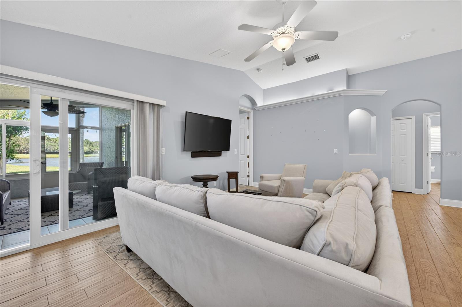 VILLAGES OF ROYAL PALM - Residential