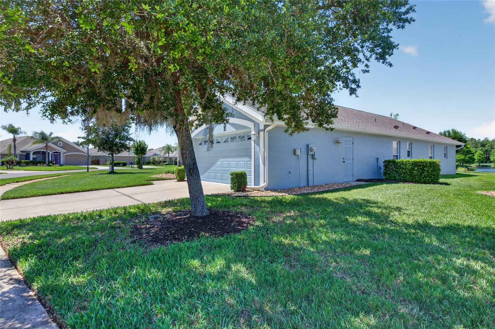 VILLAGES OF ROYAL PALM - Residential
