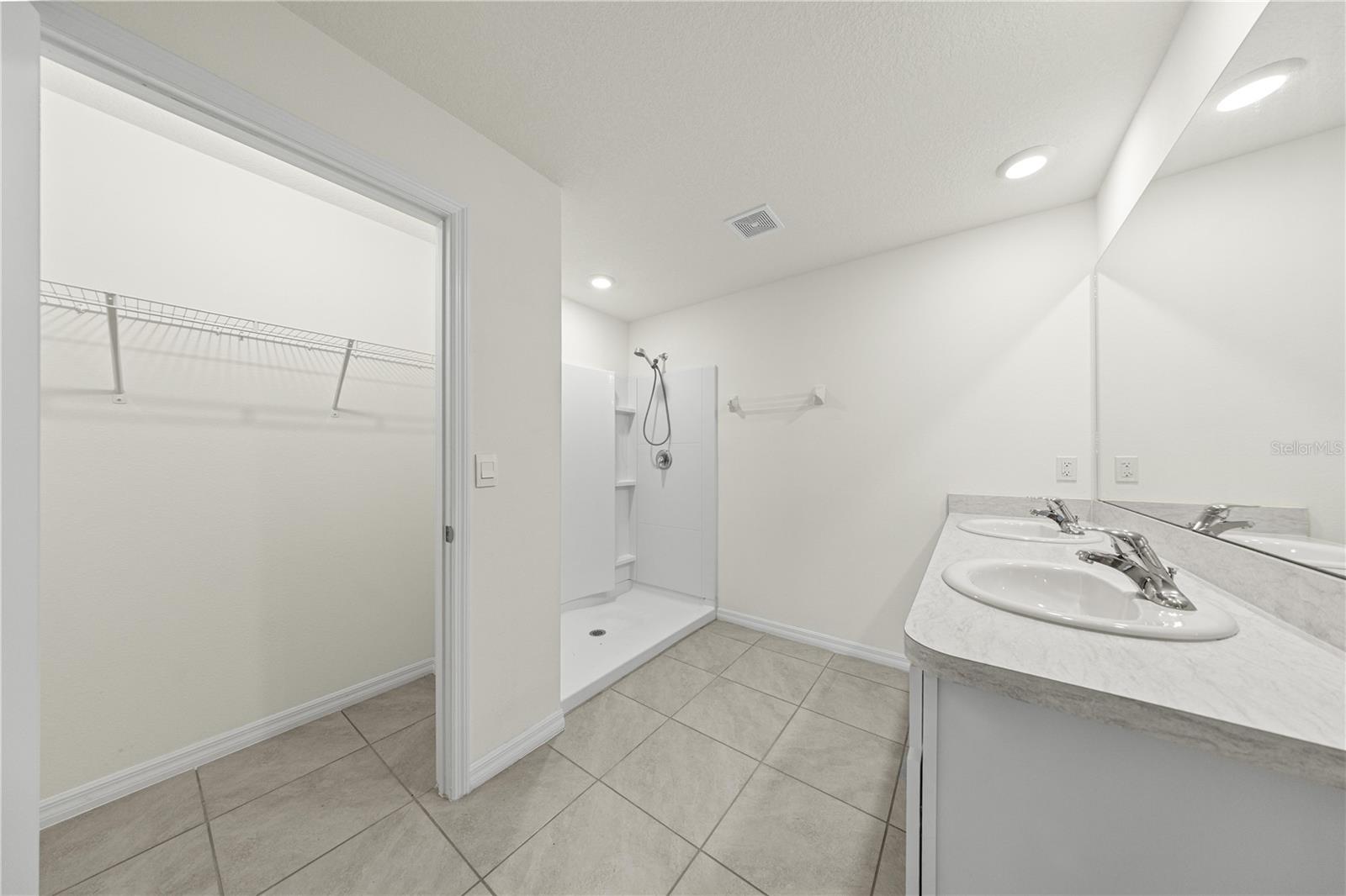 GREYSTONE HILLS PH ONE - Residential Lease