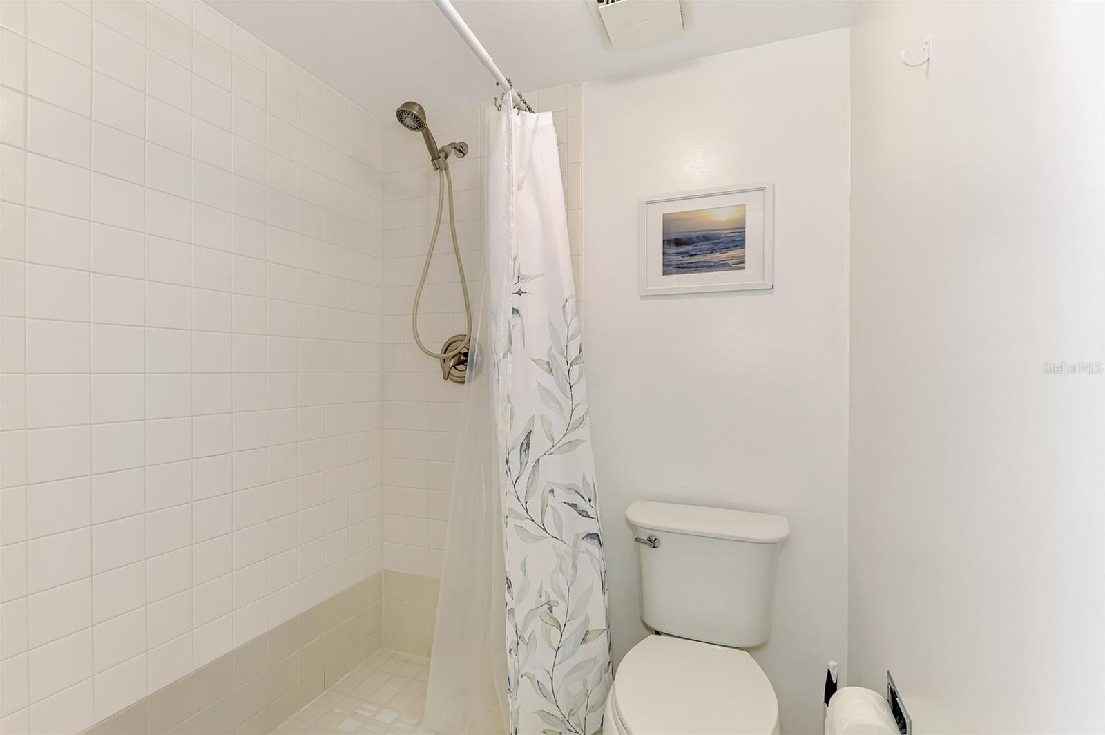 FARMINGTON VISTAS - Residential