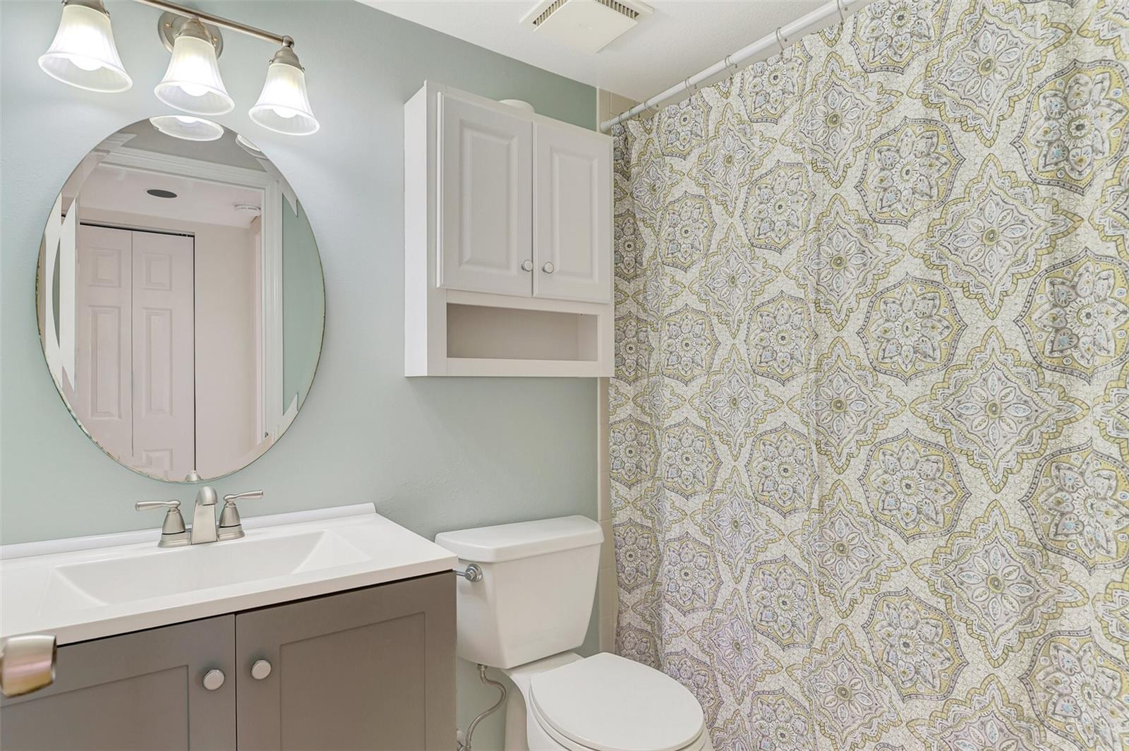 FARMINGTON VISTAS - Residential