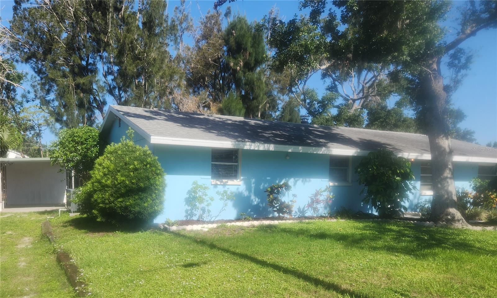 ROLANDO - Residential Lease
