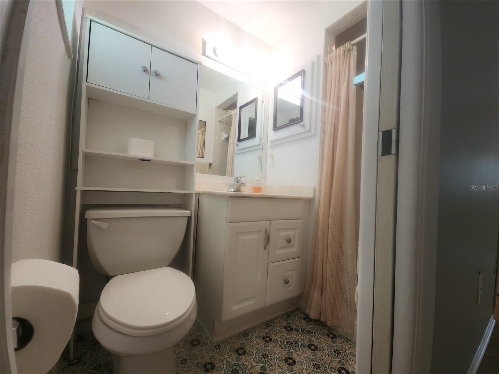 ROLANDO - Residential Lease