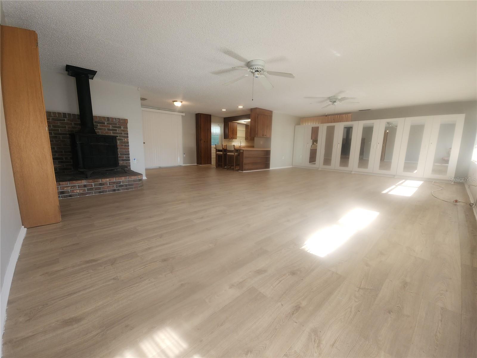 ROLANDO - Residential Lease