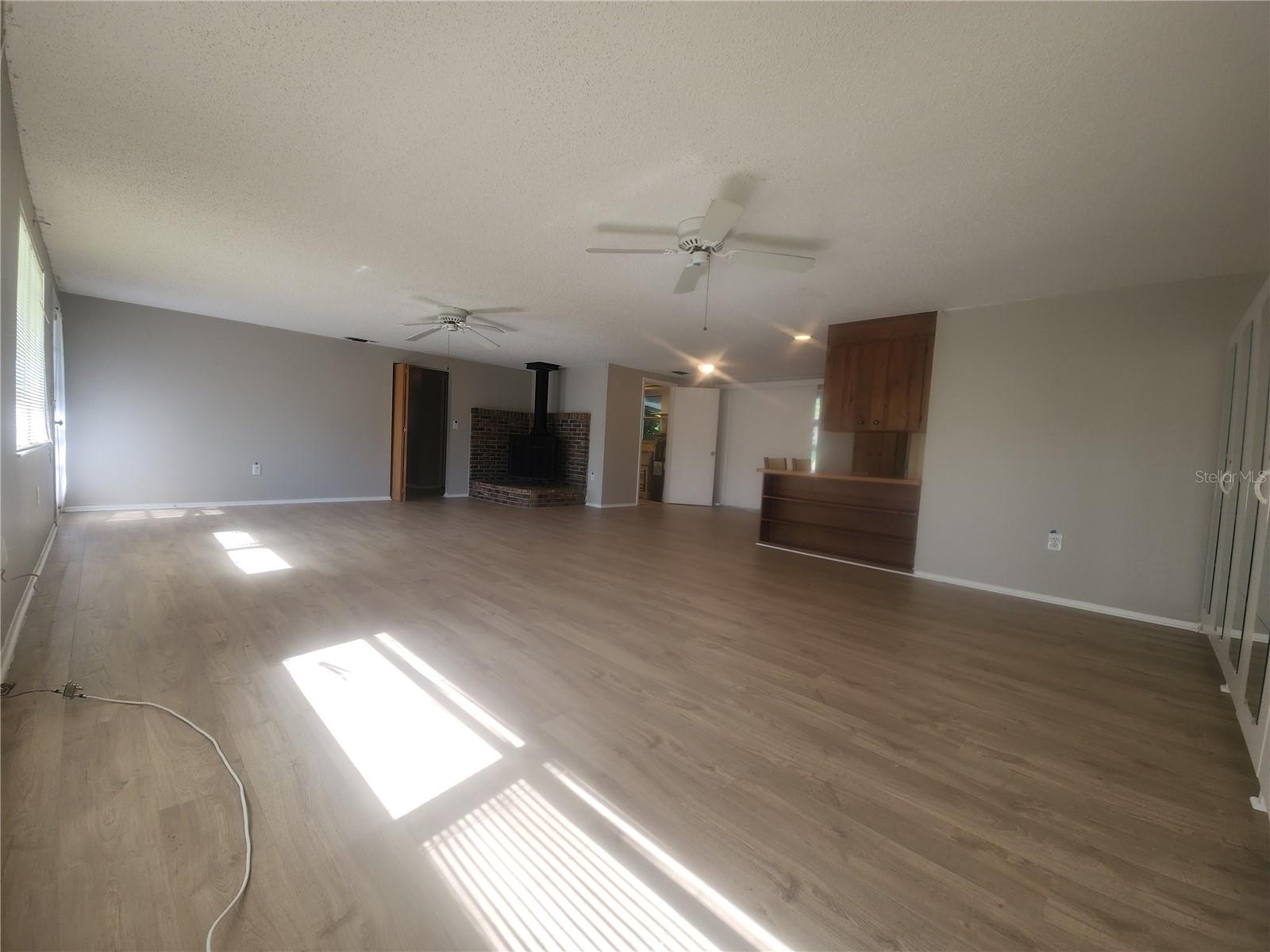 ROLANDO - Residential Lease