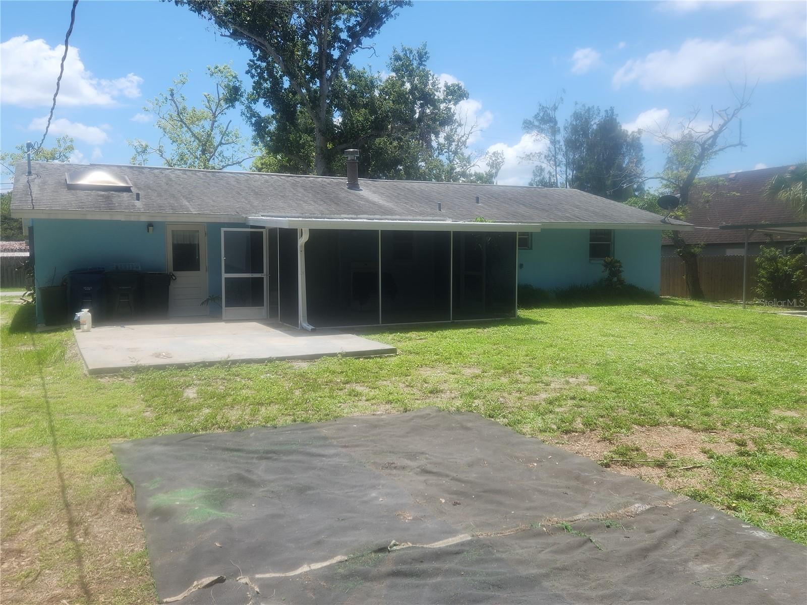 ROLANDO - Residential Lease
