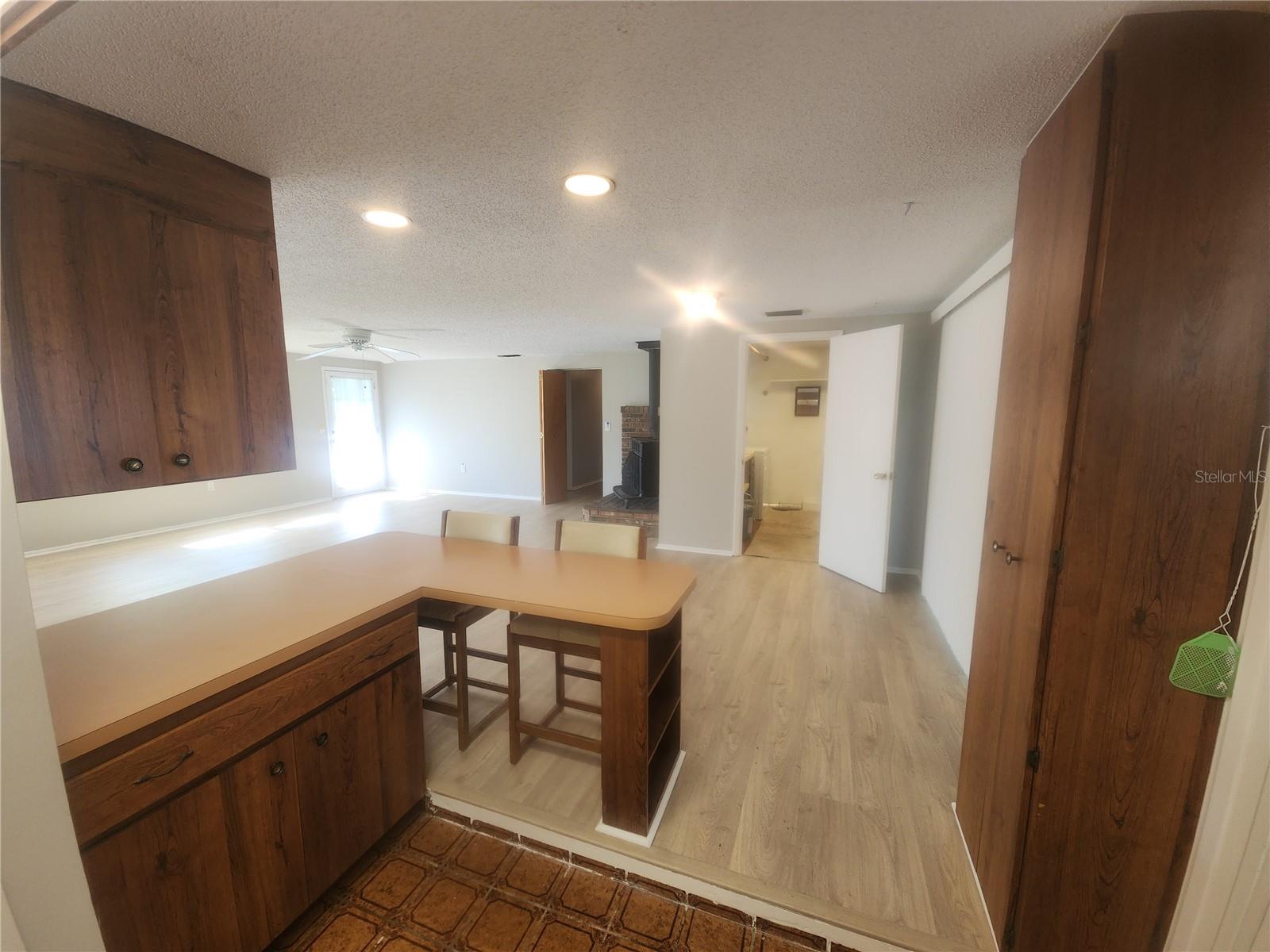 ROLANDO - Residential Lease