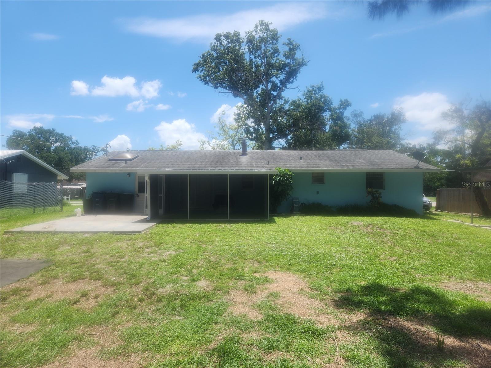 ROLANDO - Residential Lease