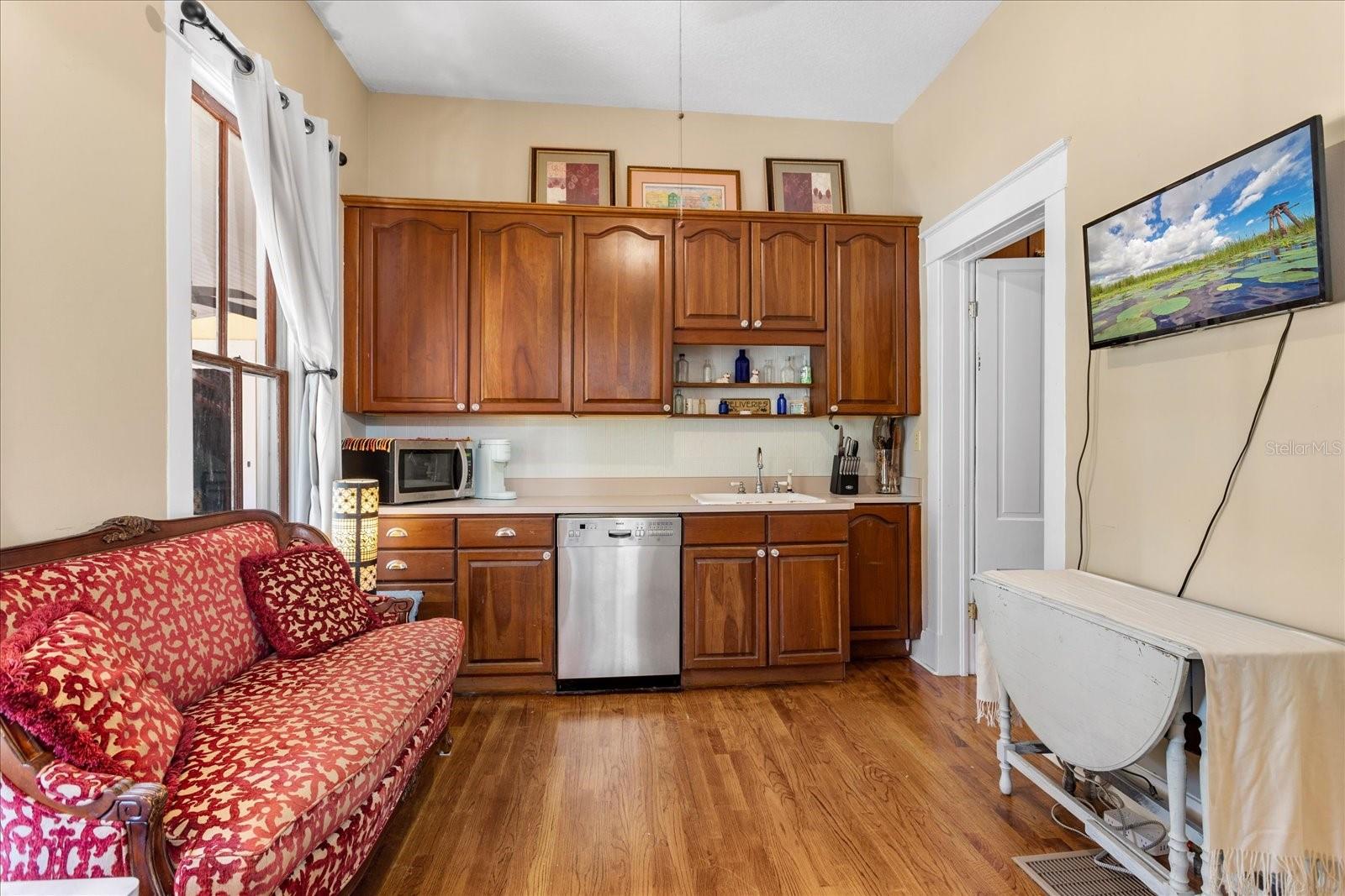 OAKLAND - Residential