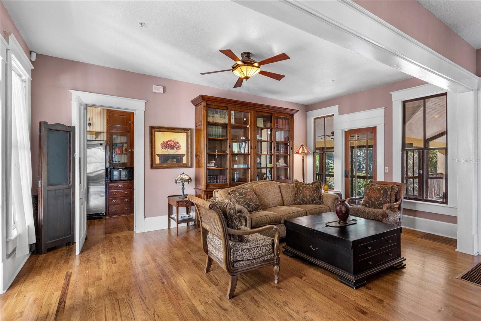 OAKLAND - Residential