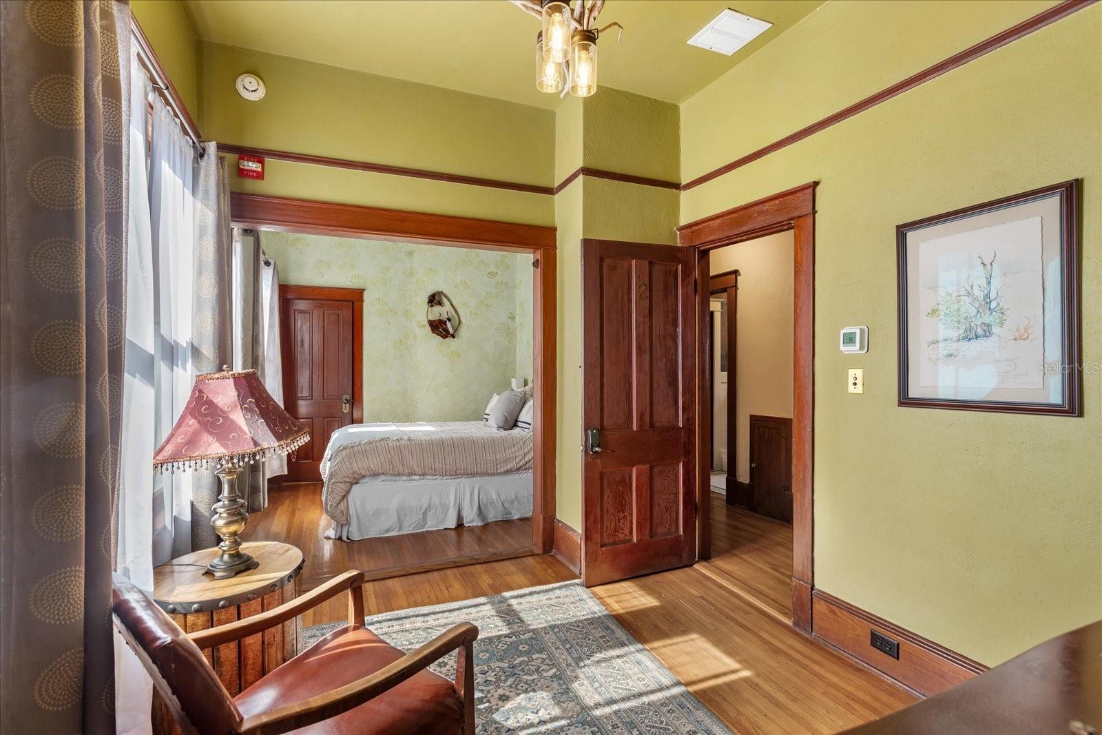 OAKLAND - Residential