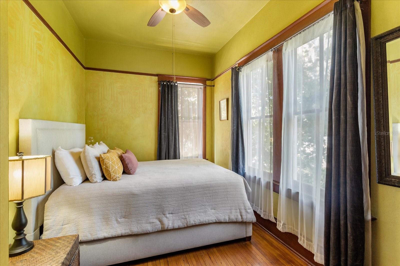 OAKLAND - Residential