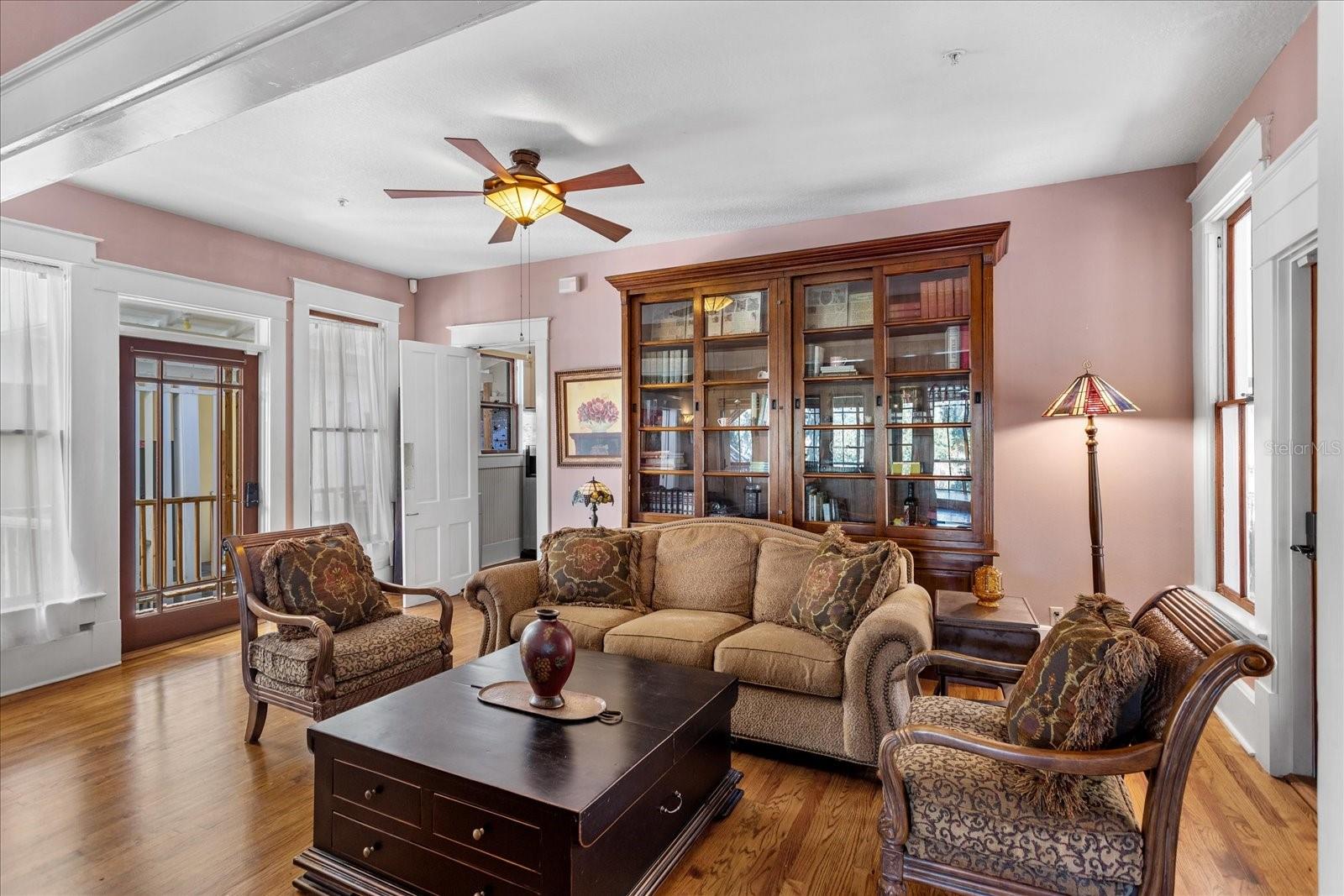 OAKLAND - Residential