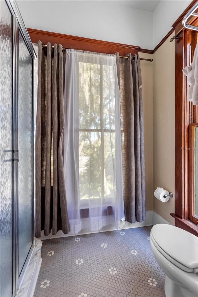 OAKLAND - Residential