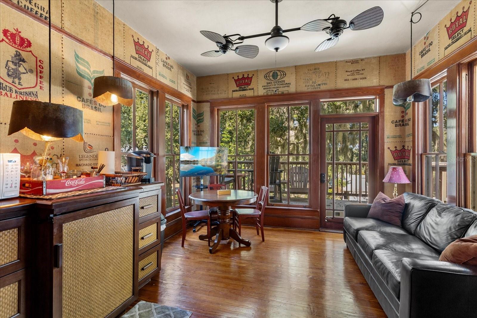 OAKLAND - Residential