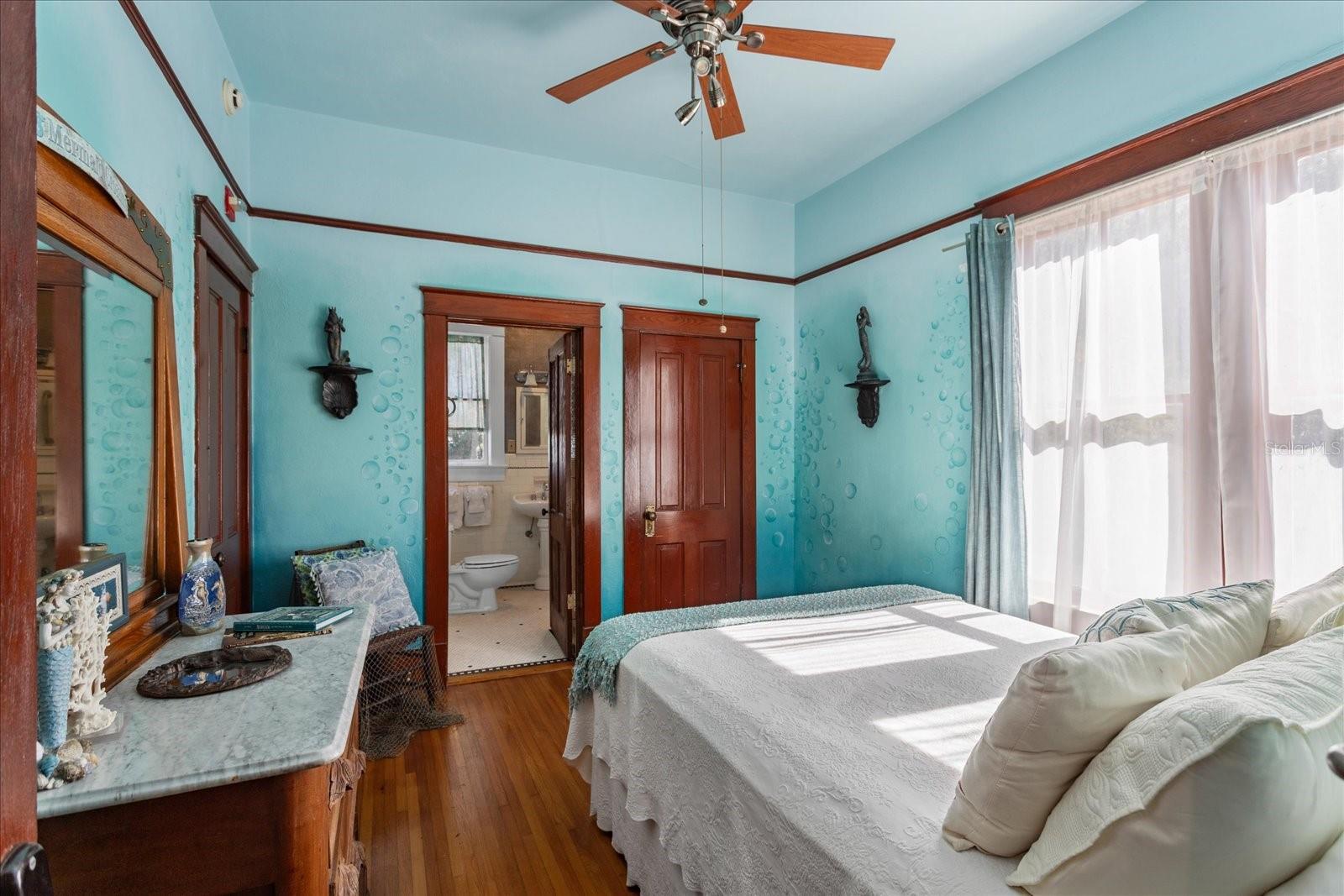 OAKLAND - Residential