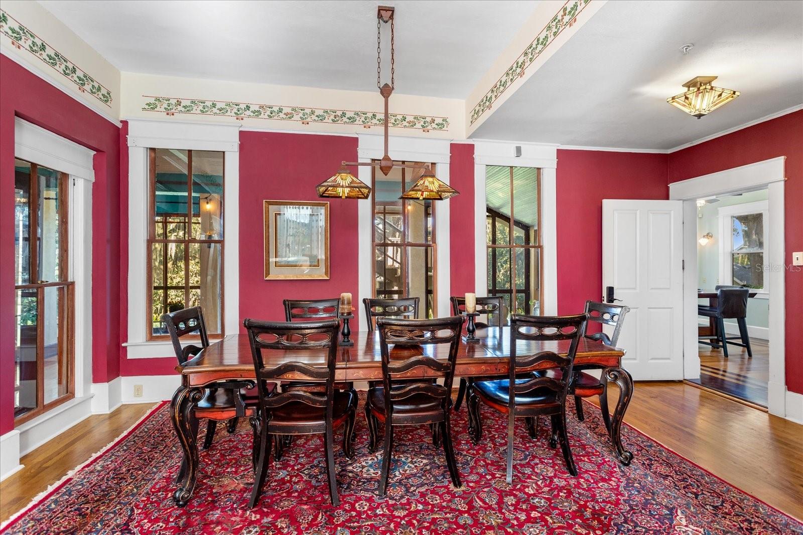 OAKLAND - Residential