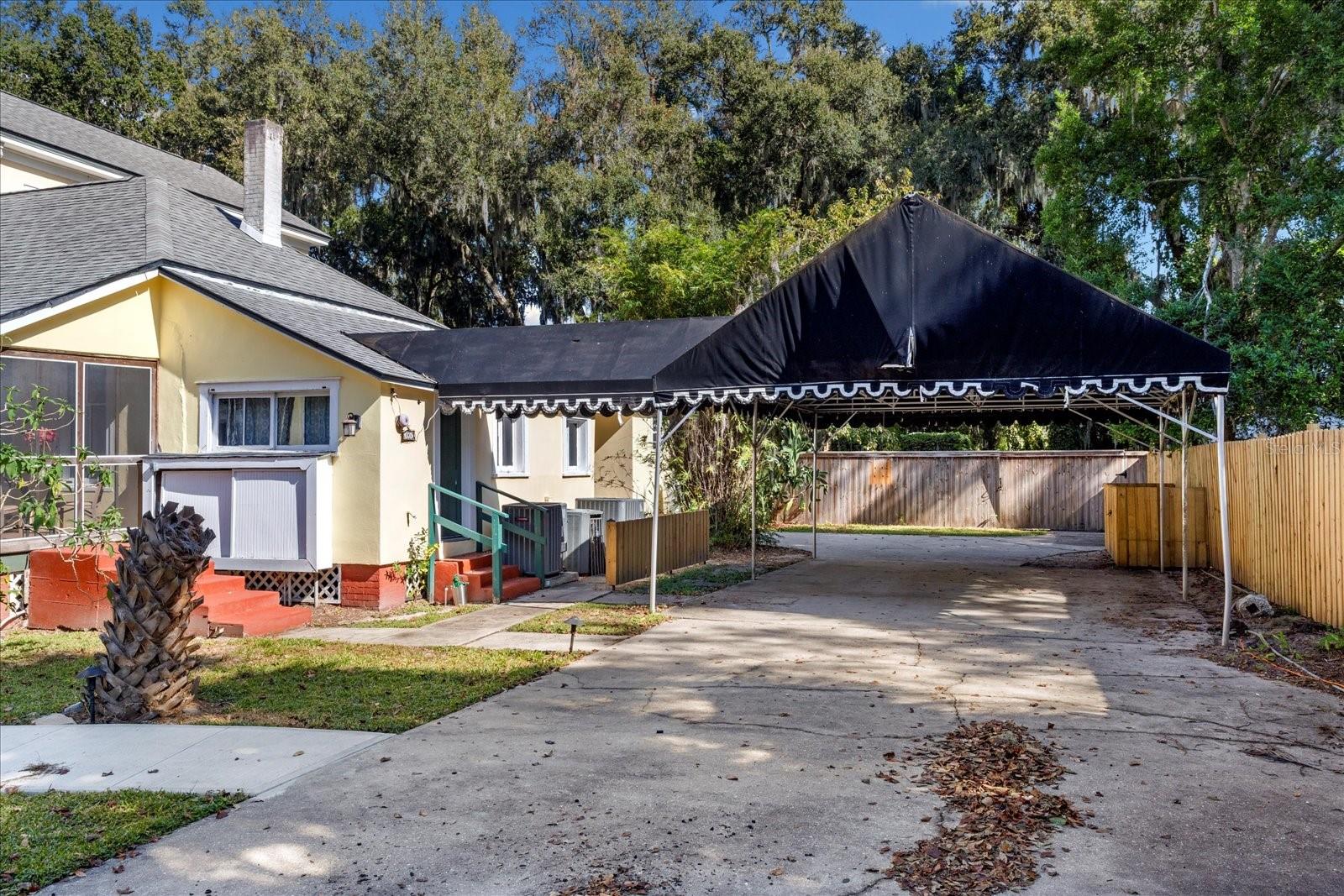 OAKLAND - Residential