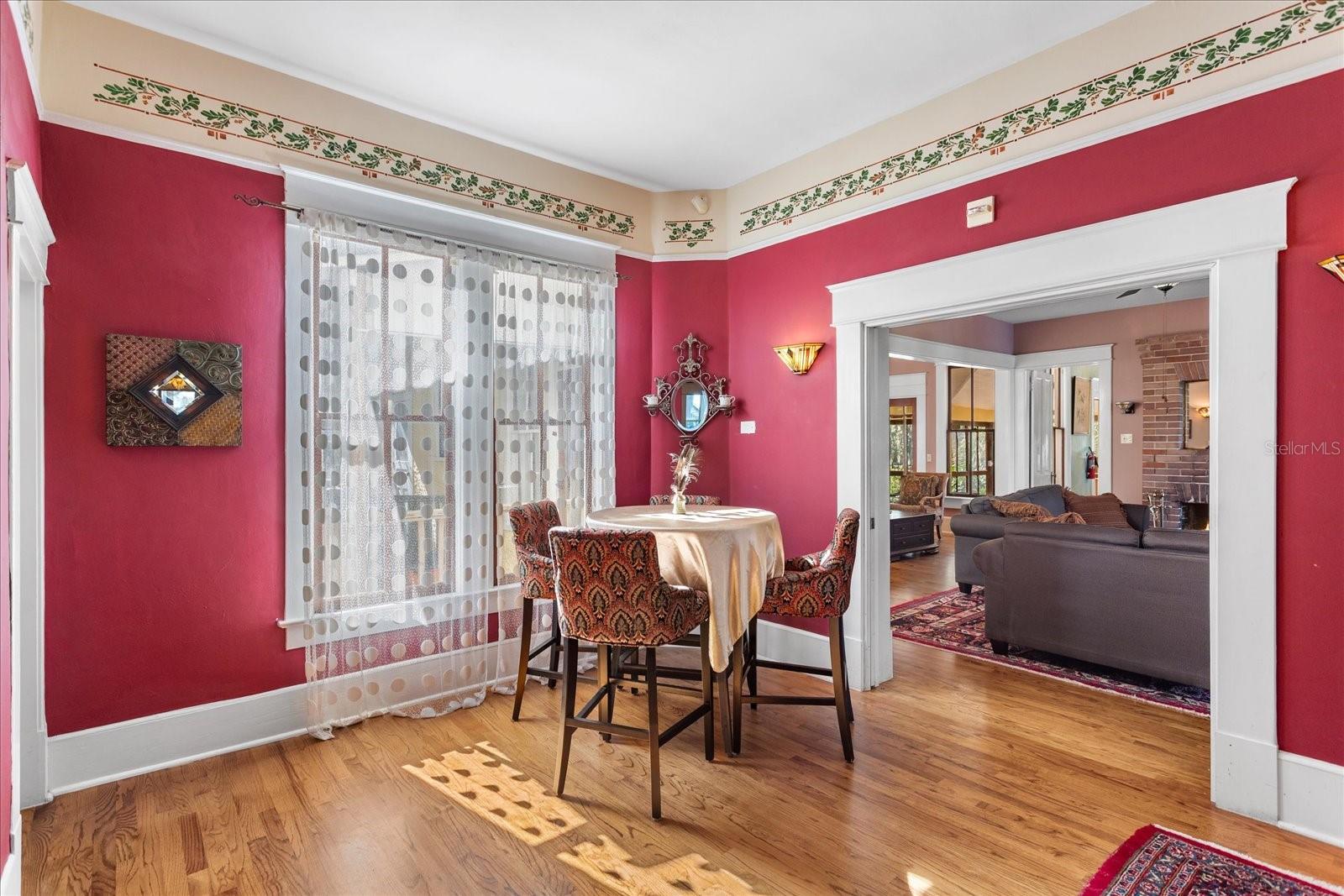 OAKLAND - Residential