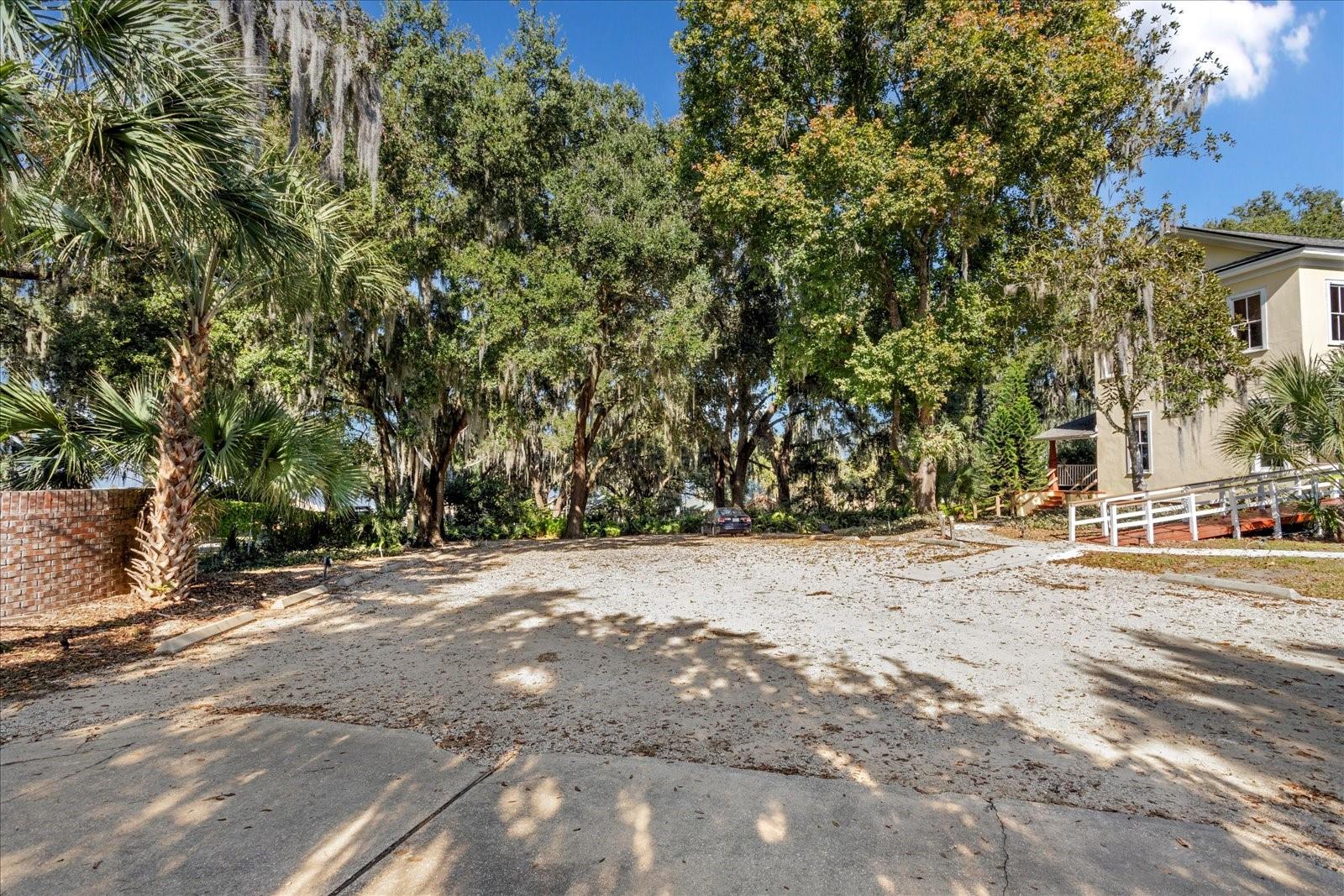 OAKLAND - Residential