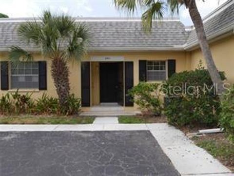 Single Family Residence in SARASOTA FL 2411 ASPINWALL STREET.jpg