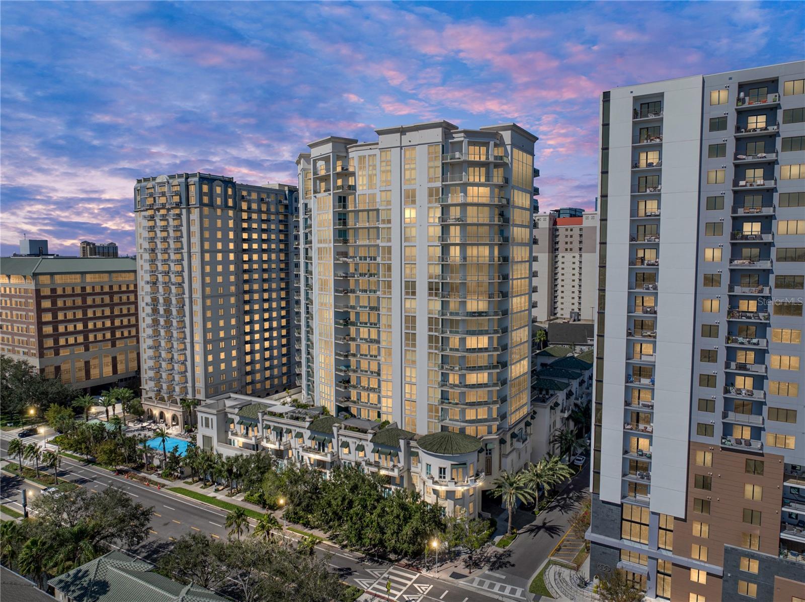 450 KNIGHTS RUN AVENUE 1103