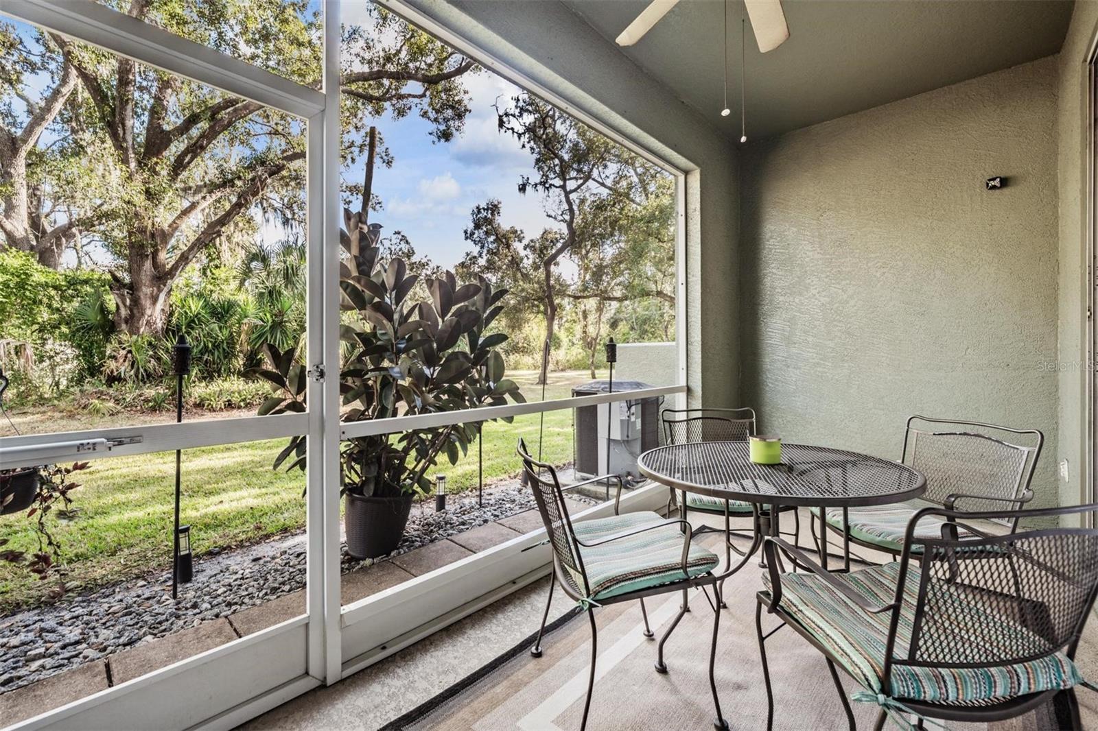 CHELSEA MANOR - Residential