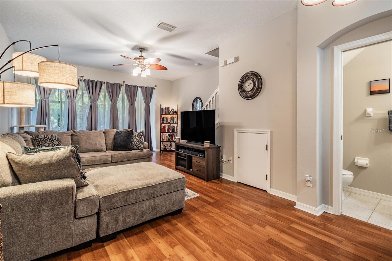 CHELSEA MANOR - Residential