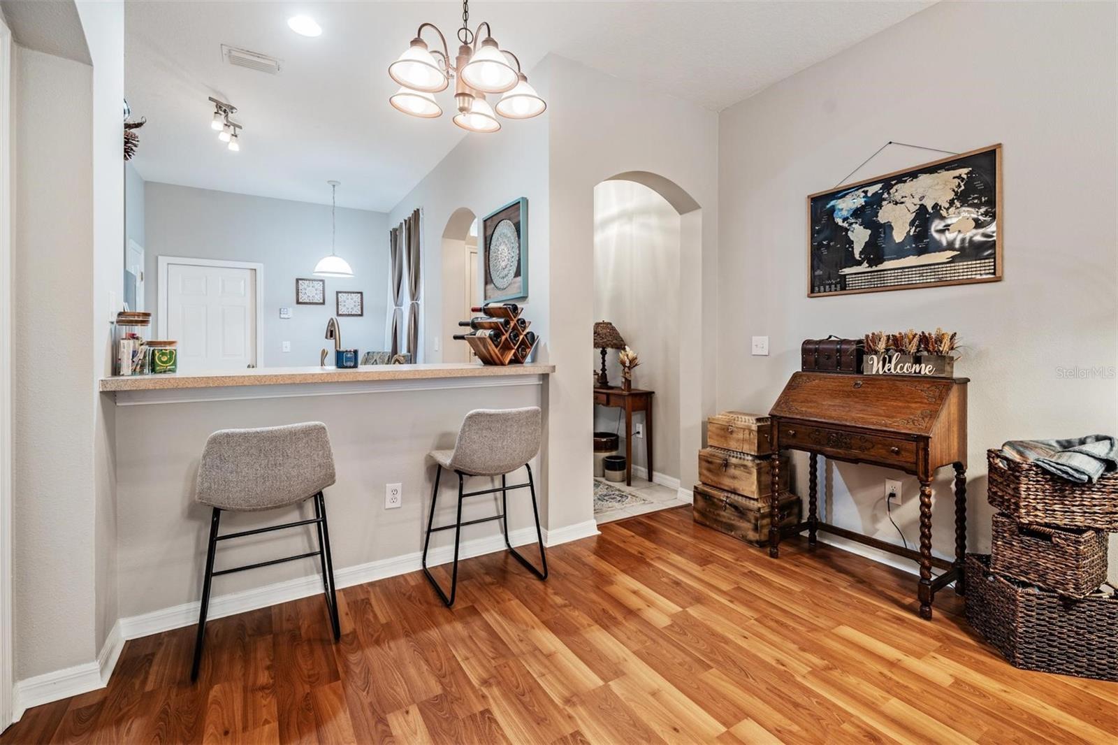 CHELSEA MANOR - Residential