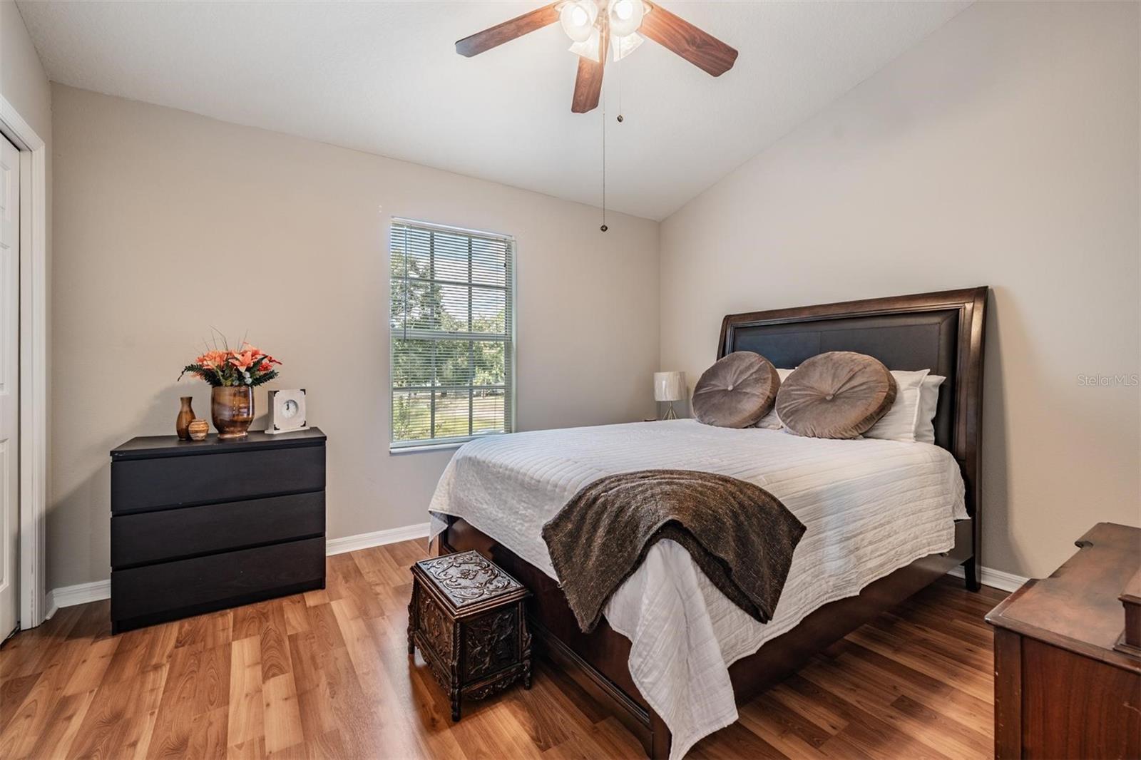 CHELSEA MANOR - Residential