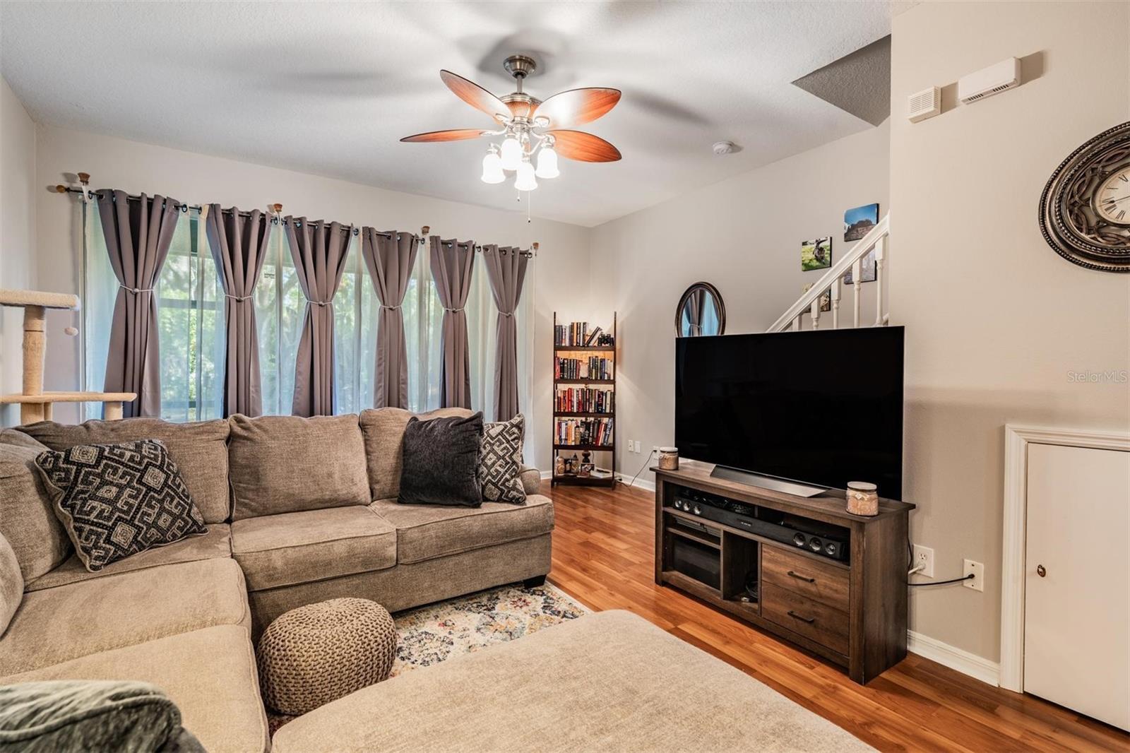 CHELSEA MANOR - Residential